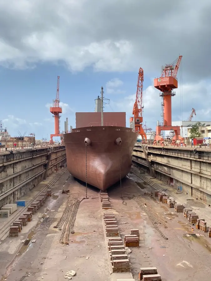 What Are Marine Paints and Why Are They Essential for Ships?